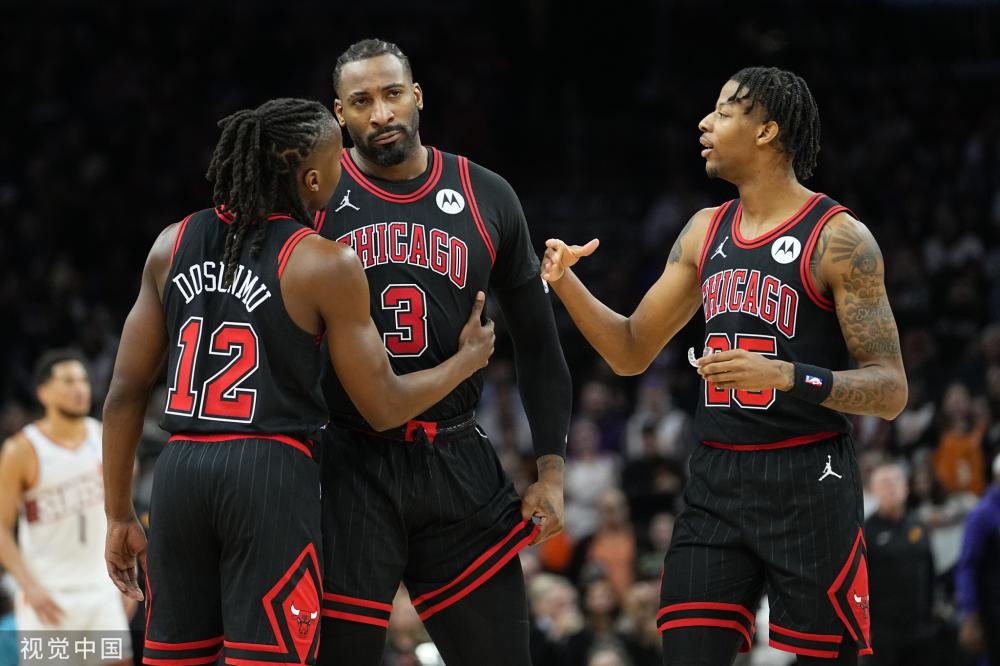 但他在首日 但他在首日