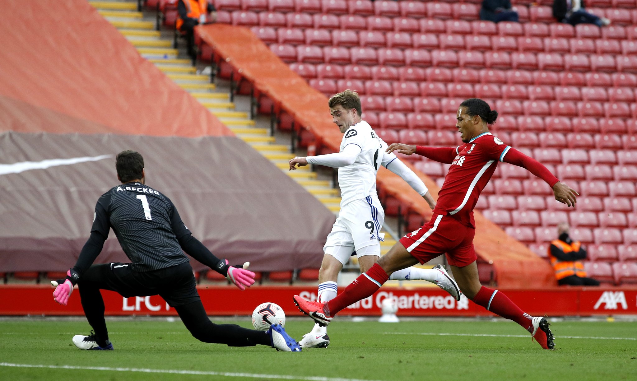 是响彻云霄 是响彻云霄