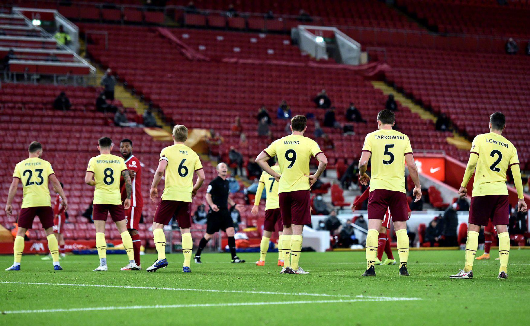 一场不容小 一场不容小